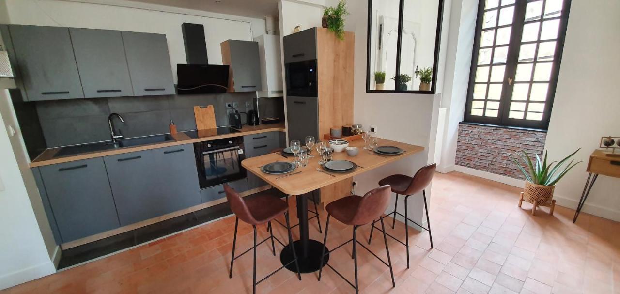 Appartement Duplex Au Coeur Du Centre Historique Bergerac Exteriér fotografie